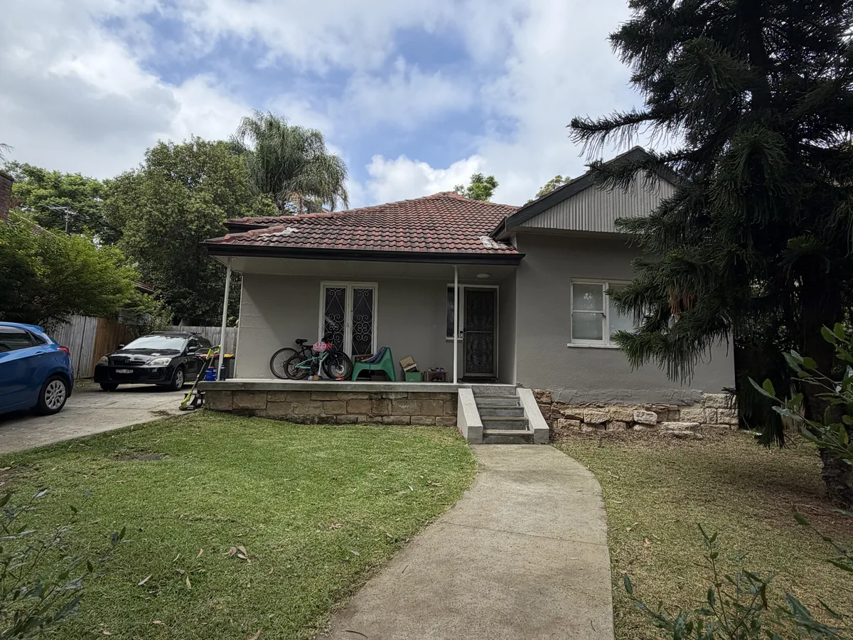 Fertilising & Weed Control, Golden Landscaping, Sydney